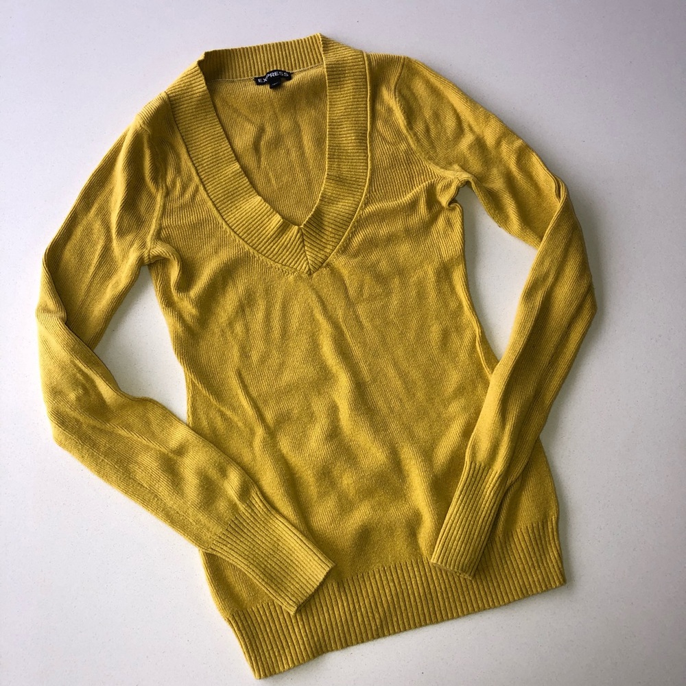 Express Womens Yellow Long Sleeve V-Neck SM